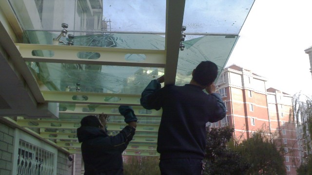 辦公室貼膜起泡的原因是什么？有哪些預防措施？